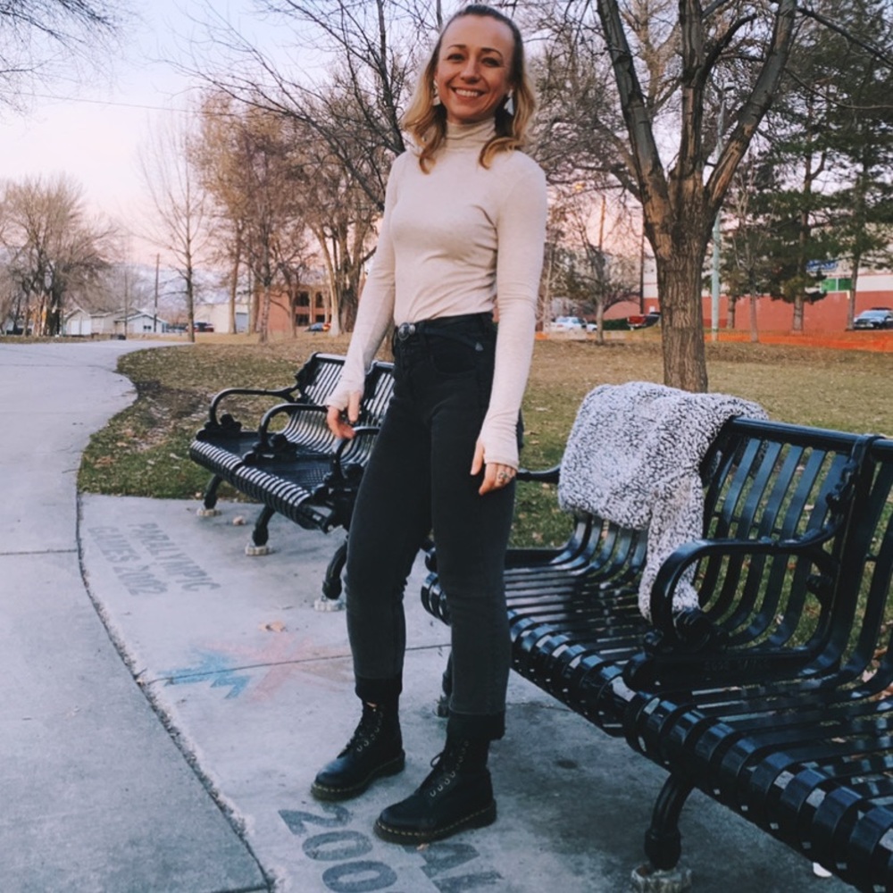 Meet your Posher, Alana